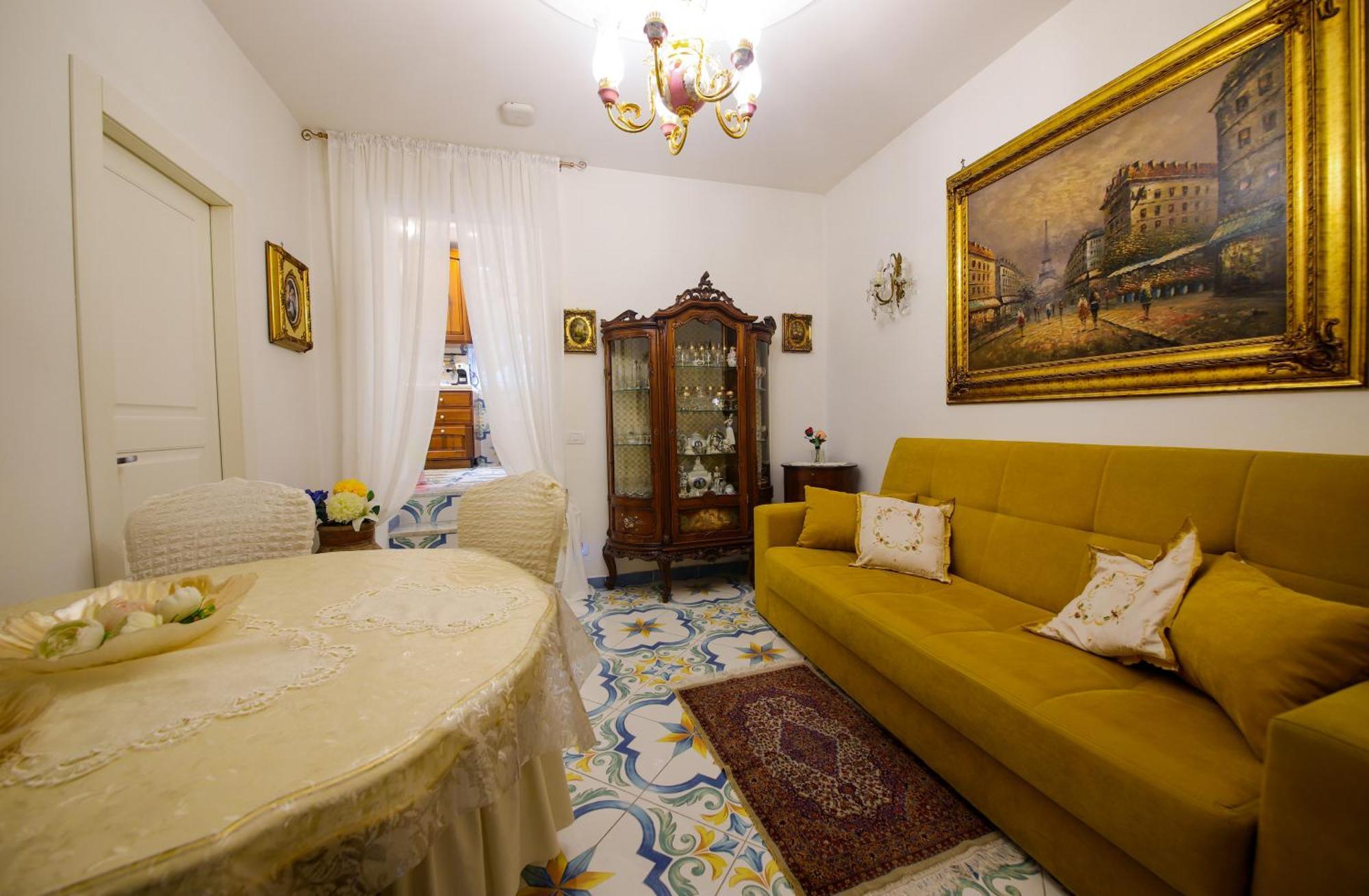 Giallo Napoletano Home Napoli Bagian luar foto
