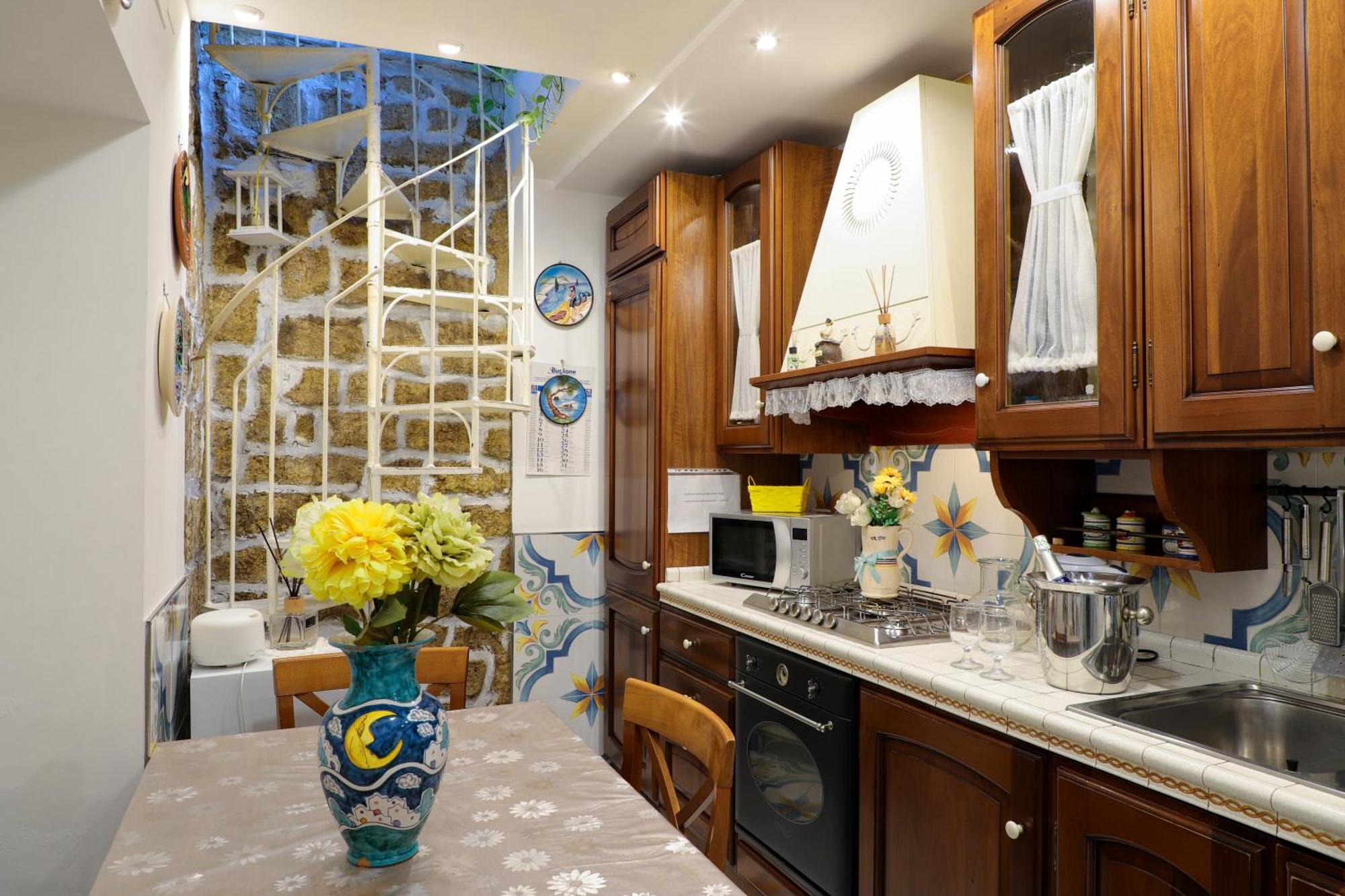 Giallo Napoletano Home Napoli Bagian luar foto