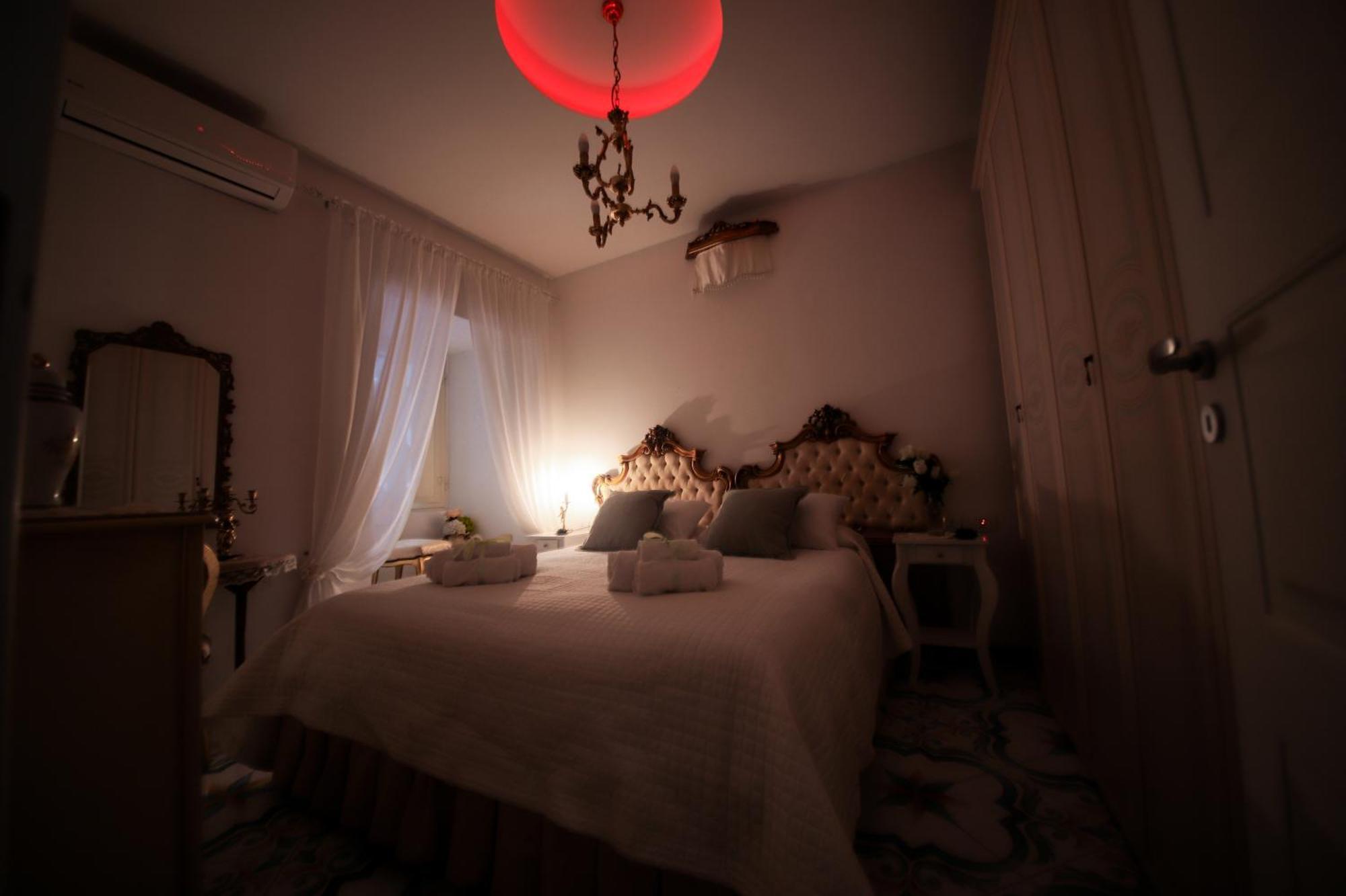 Giallo Napoletano Home Napoli Bagian luar foto